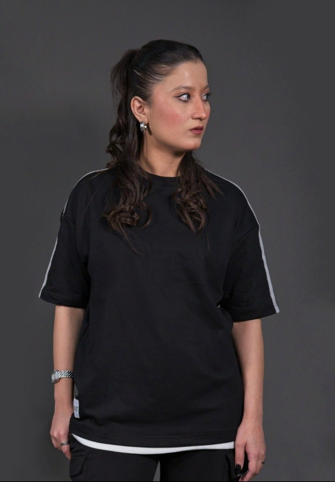 Beyond Unisex Vector T-Shirt - Black - Fittage